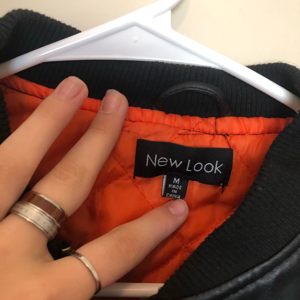 Leather jacket - Picture 2 of 5